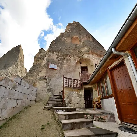 Cave Seasons Deluxe Göreme