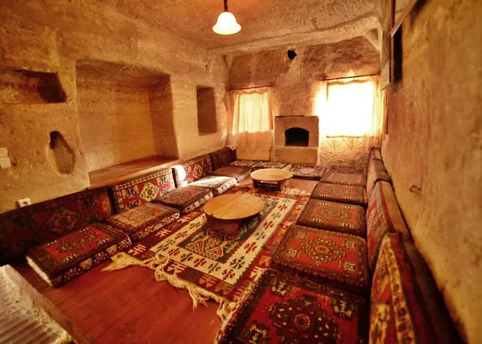 Cave Seasons Deluxe Göreme