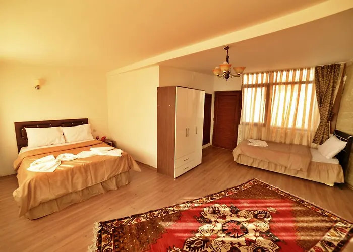 Cave Seasons Deluxe Göreme