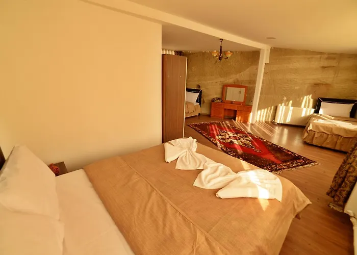 Cave Seasons Deluxe Bed & Breakfast 2*