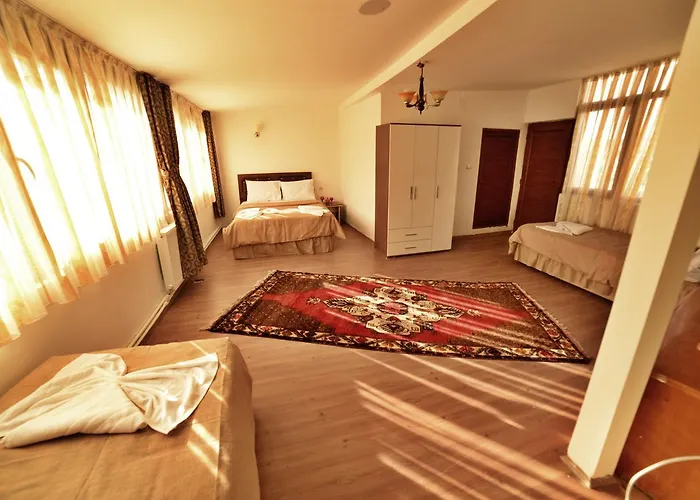 Cave Seasons Deluxe Göreme