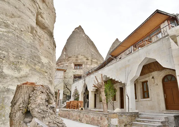 Cave Seasons Deluxe 2* Göreme