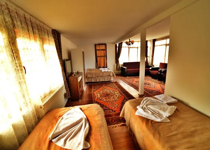 Cave Seasons Deluxe Bed & Breakfast