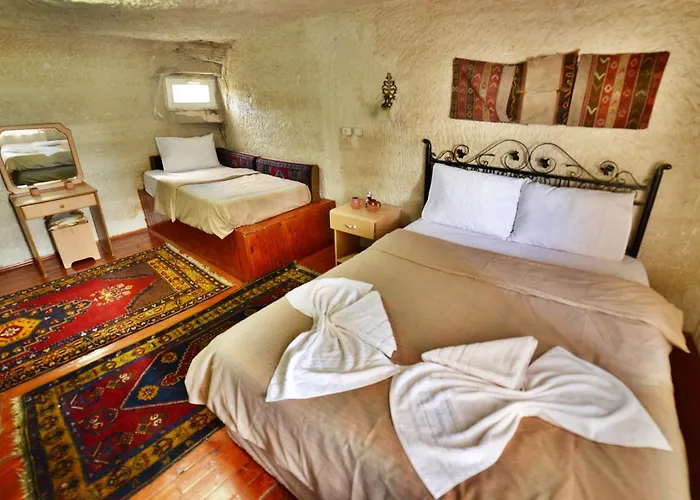 Cave Seasons Deluxe 2* Göreme